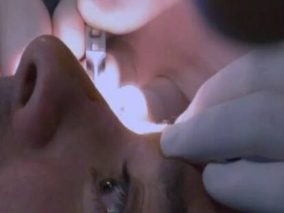 Implantada en Granada una novedosa córnea bioartificial