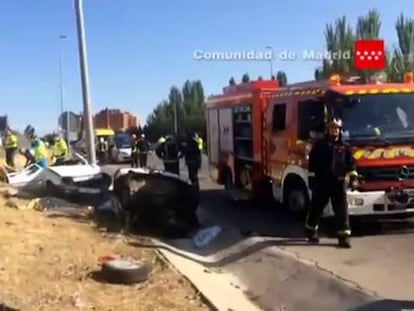 Dos mujeres muertas y una niña herida al chocar contra una farola en Fuenlabrada
