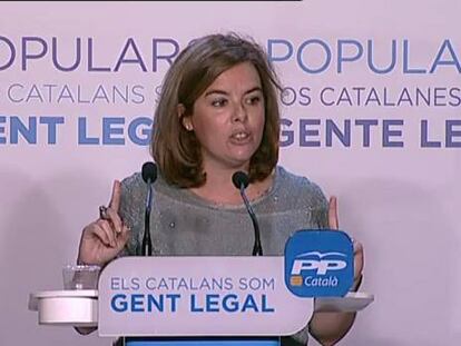 Sáenz de Santamaría pide a Mas que no interfiera en la recuperación económica