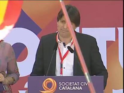 Miles de personas reivindican la unidad de España en Barcelona
