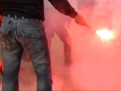 La Falange y Democracia Nacional queman seis ‘estelades’