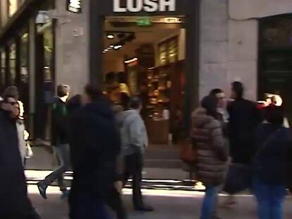 La alerta por contaminación
reduce la masiva visita al centro