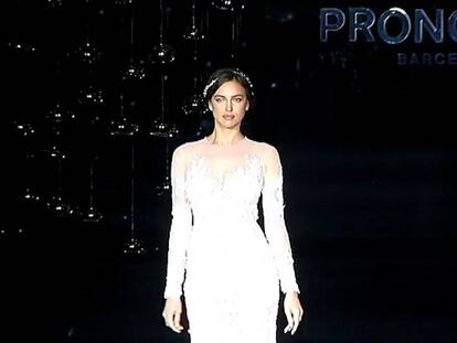 Pronovias cierra la Barcelona Bridal Week con un desfile de estrellas