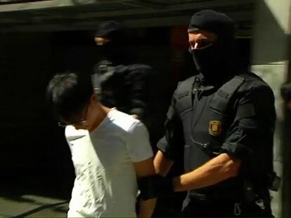 Los Mossos detienen a 24 presuntos miembros de la mafia china