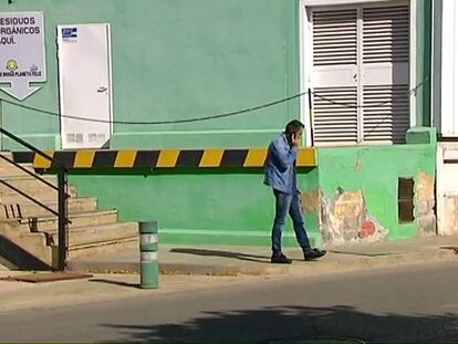 El alcalde de Pinedo es perseguido tras auxiliar a una mujer agredida