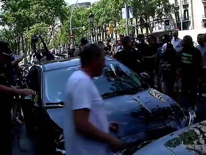 Uber y Cabify suspenden su actividad en Barcelona por las agresiones de taxistas