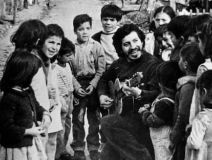 El cantautor chileno Víctor Jara, en una imagen sin fechar facilitada por la fundación que lleva su nombre.