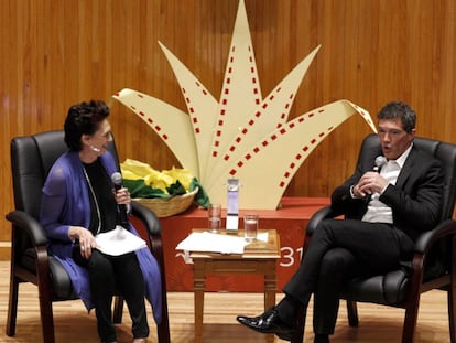 Ofelia Medina y Antonio Banderas, durante la charla.