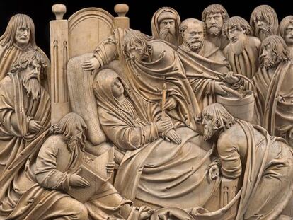 'Muerte de la Virgen' (1520), conjunto de relieve en madera de tilo, de Hans Thoman.
