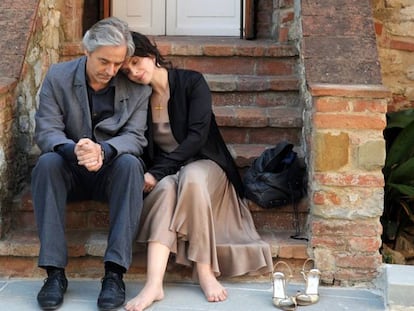 William Shimell y Juliette Binoche en 'Copia certificada'.