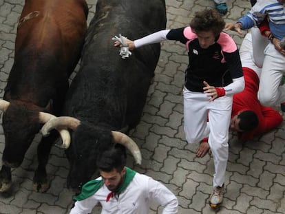 Séptimo encierro de San Fermín 2016: Rápido y emocionante