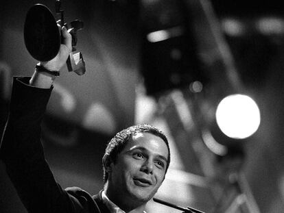 Alejandro Sanz, en la entrega de los premios, en 1997.