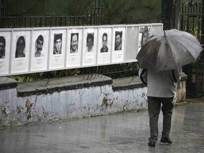 Fotos de presos de ETA en el centro de Mondragón,en marzode 2009.