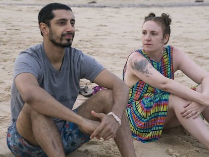 Riz Ahmed y Lena Duhman, en el primer capítulo de la sexta temporada de 'Girls'.