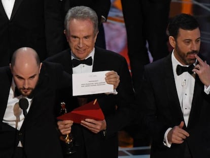 Premios Oscar. El momento en que se desvela que la verdadera ganadora es 'Moonlight'.