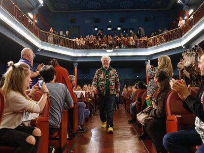 Pedro Almodóvar, ayer, en la presentación de la película 'La mala educación' en la Filmoteca.