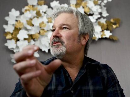 Gore Verbinski, durante la entrevista. (FOTO: BERNARDO PÉREZ)