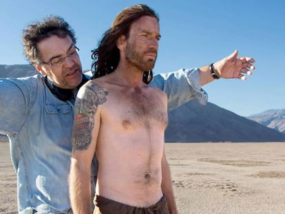 Rodrigo García dirige a Ewan McGregor en 'Últimos días en el desierto'.