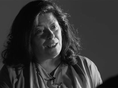 La escritora Almudena Grandes habla con el periodista Juan Cruz.