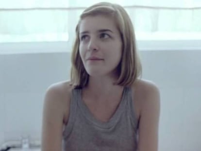 Mary Tsoni en un fotograma de 'Canino', de Yorgos Lanthimos.