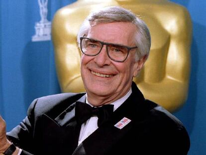 Martin Landau, tras ganar el Oscar en 1995.