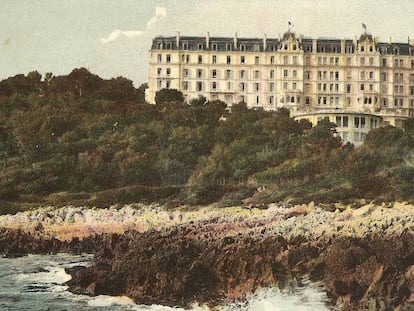 El Grand Hôtel du Cap-Martin, en los Alpes marítimos franceses, que recreó F. Scott Fitzgerald en su novela 'Suave es la noche', de 1934. La imagen es una postal de 1920.