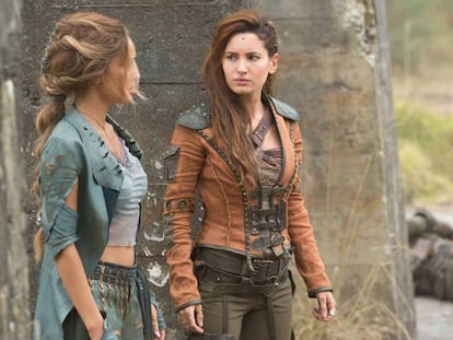 Ivana Baquero (derecha) en la segunda temporada de 'Las crónicas de Shannara'. En vídeo, 'Teaser' de la segunda temporada.
