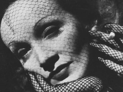 Marlene Dietrich en una fotografía durante la película 'De isla en isla' (Siete pecadores).