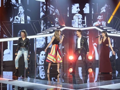 Ana Guerra, Amaia, Alfred, Aitana y Miriam, finalistas de 'Operación triunfo 2017'. En vídeo, Amaia y Alfred presentan el tema 'Tu canción', con el que representarán a España en Eurovisión.