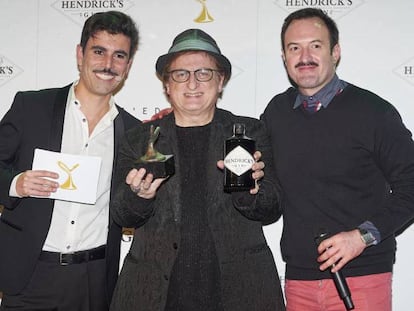 FOTO: El humorista y presentador de la gala Luis Fabra, el artista Javier Gurruchaga y el actor Alex O'dogherty. / VÍDEO: Tráiler de 'Verónica'.