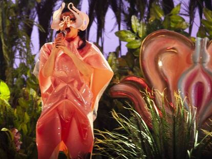 FOTO: Björk, durante su concierto en el Primavera Sound. | VÍDEO: El Primavera Sound inaugura la temporada de Festivales.