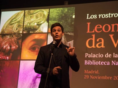 Christian Gálvez, comisario de la exposición sobre Leonardo en el Palacio de las Alhajas. En vídeo, una muestra de la exposición.