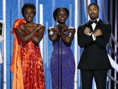 De izquierda a derecha, Chadwick Boseman, Danai Gurira, Lupita Nyong'o y Michael B. Jordan, en la gala.