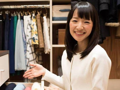 Marie Kondo na série de Netflix que protagoniza.