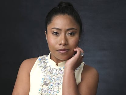 Yalitza Aparicio, retratada el pasado 4 de febrero en Los Ángeles en el almuerzo de los nominados a los Oscar. En vídeo, entrevista a las actrices de la película.