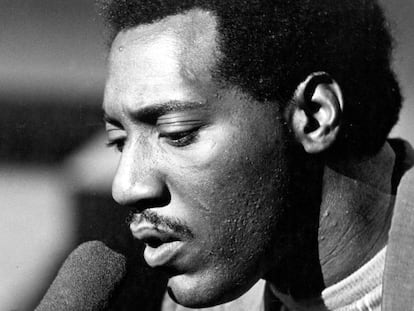 En vídeo, '(Sittin' On) The Dock Of The Bay', de Otis Redding.