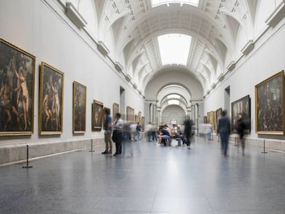 En foto, sala del Museo del Prado. En el vídeo, las declaraciones de Miguel Falomir, tras recibir el museo el Premio Princesa de Asturias de Comunicación y Humanidades 2019.