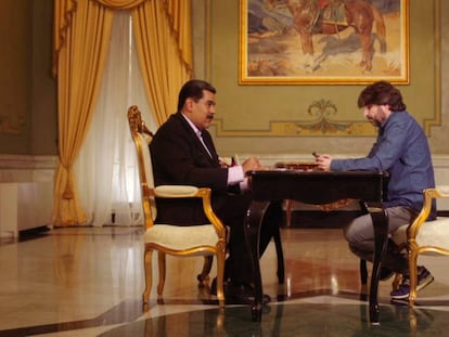 Jordi Évole con Nicolás Maduro, en un programa de 'Salvados' del pasado febrero. En vídeo, algunos de las mejores promociones del programa.