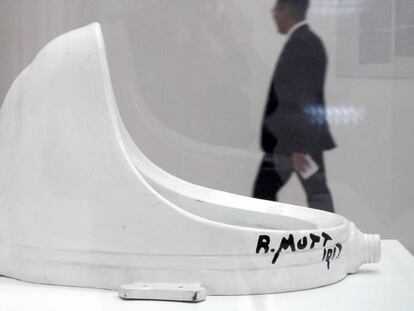 La Fuente, de Duchamp, que se exhibe en la exposición 'Apariencia desnuda'.
