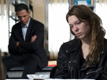 Lea Seydoux, en un fotograma de 'Roubaix, une lumière'. En el vídeo: Carlos Boyero analiza la jornada en Cannes.