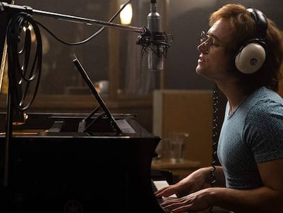 Taron Egerton interpreta a Elton John em 'Rocketman'. Em vídeo, traíler de 'Rocketman'.