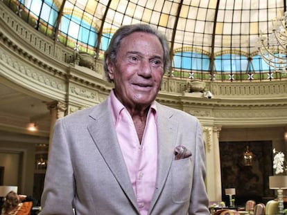 El actor Arturo Fernández, en la cafetería del Hotel Palace de Madrid, en septiembre de 2017.