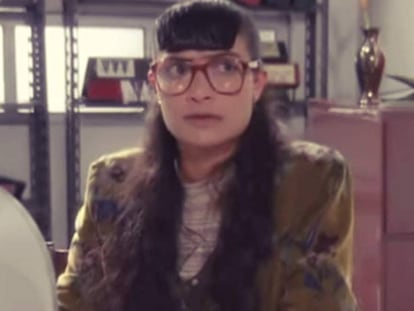 La actriz Ana María Orozco, en 'Yo soy Betty, la fea'. / Vídeo promocional de la serie.