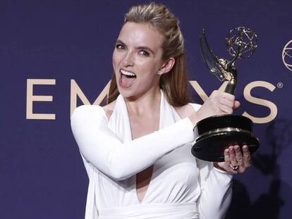 Jodie Comer, mejor actriz de serie dramática por 'Killing Eve'. En vídeo, crónica de la gala.