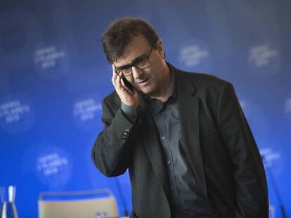 Javier Cercas, en Barcelona, tras ganar el premio Planeta. En vídeo, entrevista al escritor.