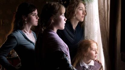 Emma Watson (primera desde la izquierda), Florence Pugh, Saoirse Ronan y Eliza Scanlen, en la 'Mujercitas' de Greta Gerwig.