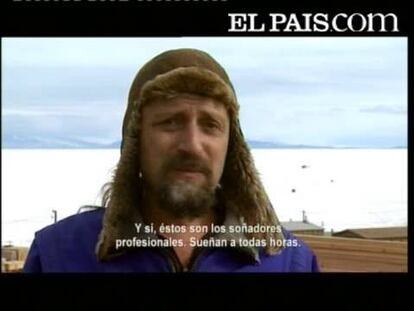 Secuencia 3 de la película 'Encuentros en el fin del mundo'