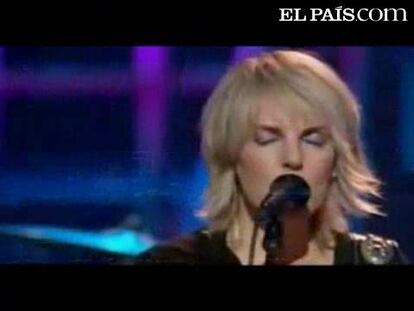 Babelia, el suplemento cultural de El País, incluye en su número 919 una entrevista con la diva del 'country' alternativo, que se presenta en directo por primera vez en España.