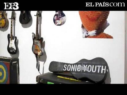 Te enseñamos la exposición <i>Sonic Youth: Sensational Fix, etc...</i> del Centro de Arte 2 de Mayo que se encuentra en la ciudad de Móstoles