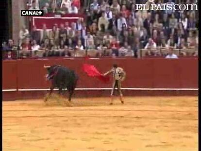 <a href="http://www.elpais.com/toros/feria-de-abril/"><b>Vídeos de la Feria de Abril</b></a>